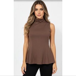 Halara Top Womens XL
Brown Sleeveless Mock Neck Soft Stretch Shirt
Blouse NWT